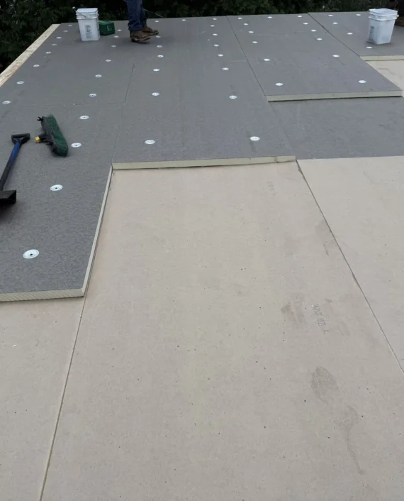 commercial+roof+install1-2880w